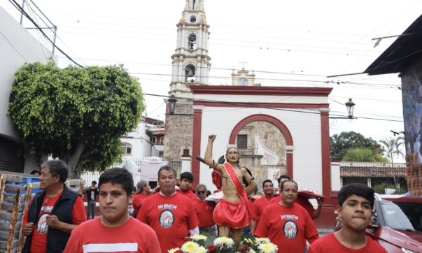 Despite drizzle, Ajijic celebrates San Sebastián